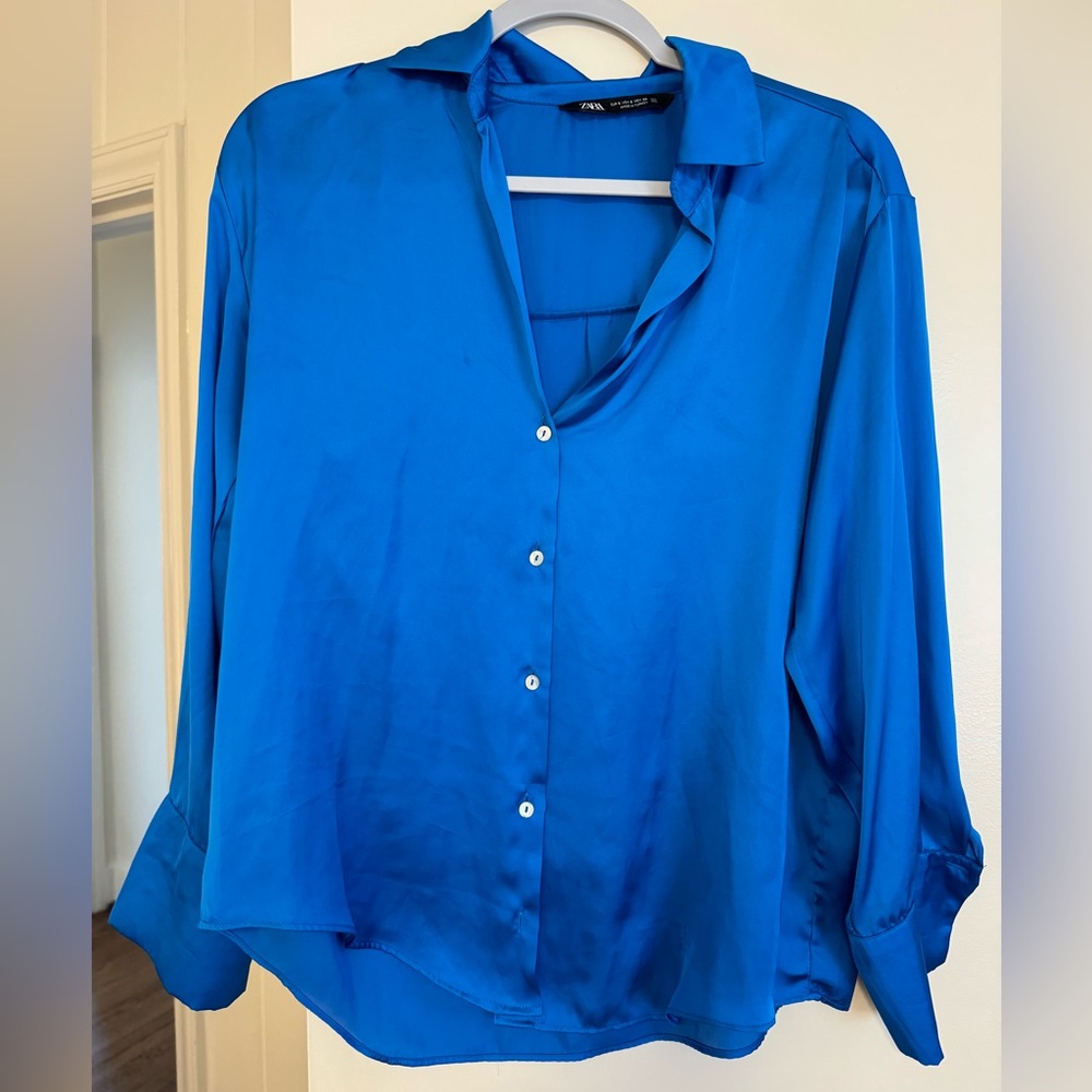 ZARA blue satin button down top